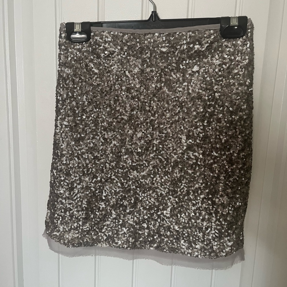 Olive & Oak Glittering Silver Pencil Skirt